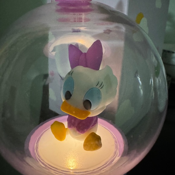 Disney Daisy Duck LED Night Light - Picture 3 of 6
